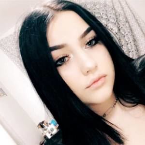 Meet your Posher, Alina